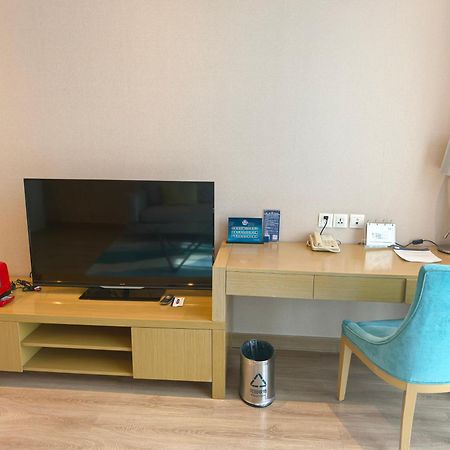 Holiday Inn Express Beijing Yizhuang By Ihg - Taxi 1 Hour To International Airport And 800 Meters To The Nearby Subway Exterior foto